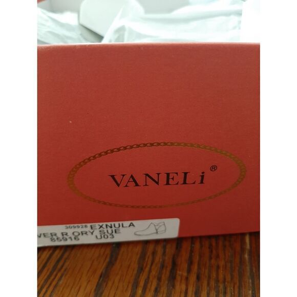 New 9.5W Vaneli Haydee Black Silver Rory Suede Ankle Boots - Picture 11 of 11